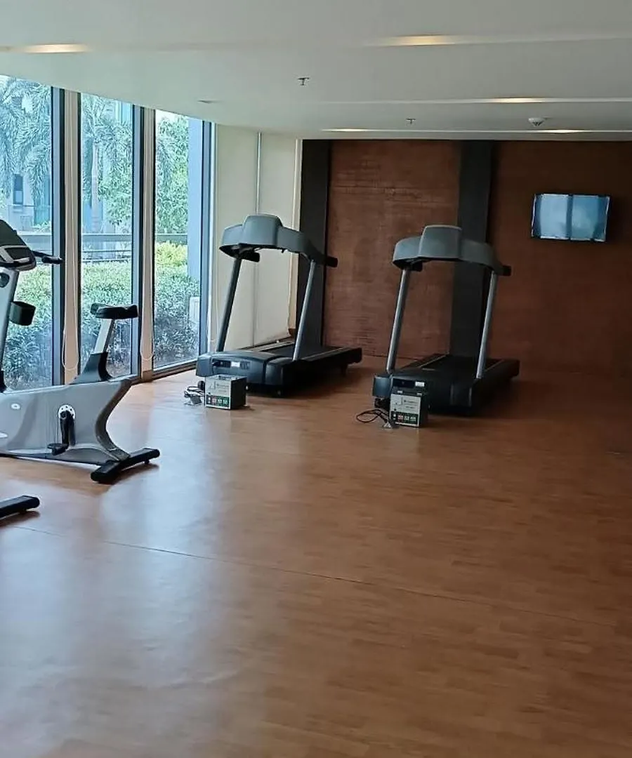 Apartment Cozy Condotel Across Naia Terminal 3 Manila